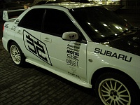 Автонаклейки на кузове Subaru Impreza.