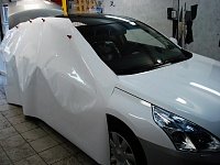 Nissan Tiana целиком белый глянец, черная крыша
