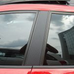 Audi A3. Теперь имеет карбоновый капот, спойлер и боковые стойки возле стекла при помощи пленки серии DI-NOC от компании 3M.